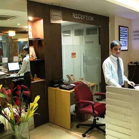 מומביי Hotel Samrat מראה חיצוני תמונה