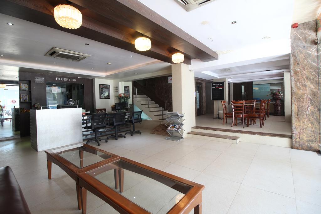 מומביי Hotel Samrat מראה חיצוני תמונה