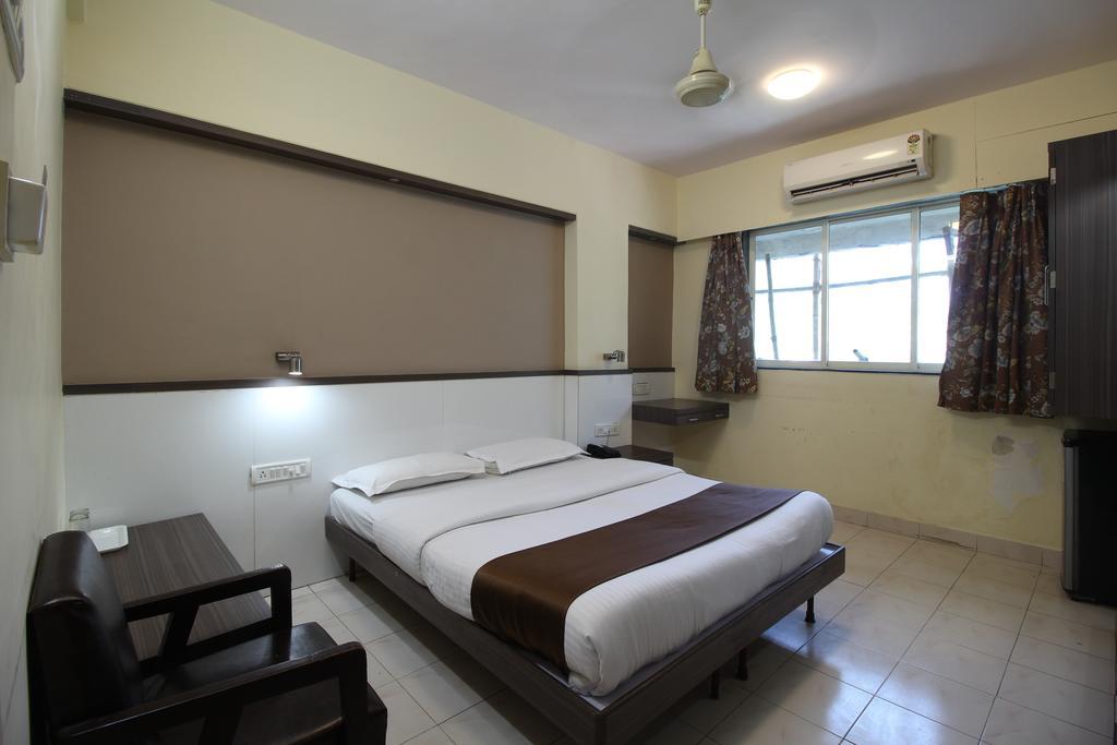 מומביי Hotel Samrat חדר תמונה