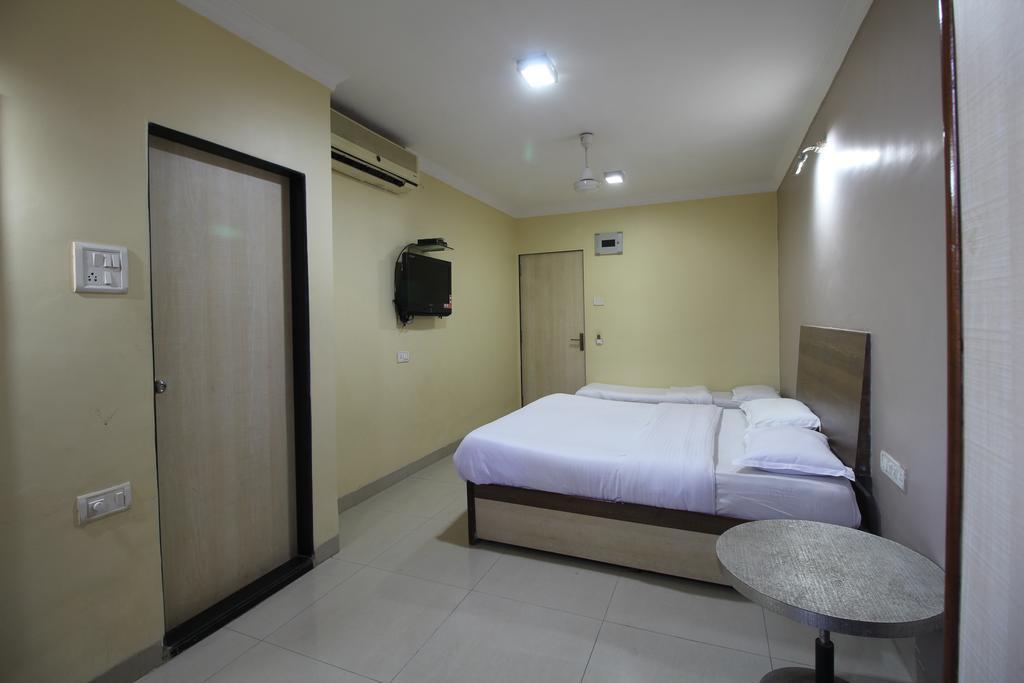 מומביי Hotel Samrat חדר תמונה