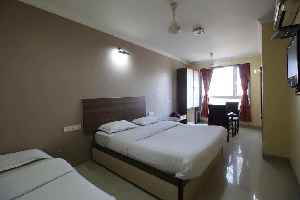 מומביי Hotel Samrat חדר תמונה