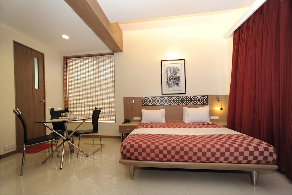 מומביי Hotel Samrat מראה חיצוני תמונה