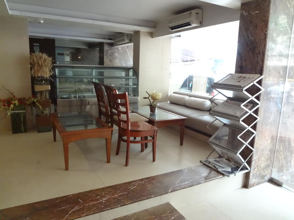 מומביי Hotel Samrat מראה חיצוני תמונה