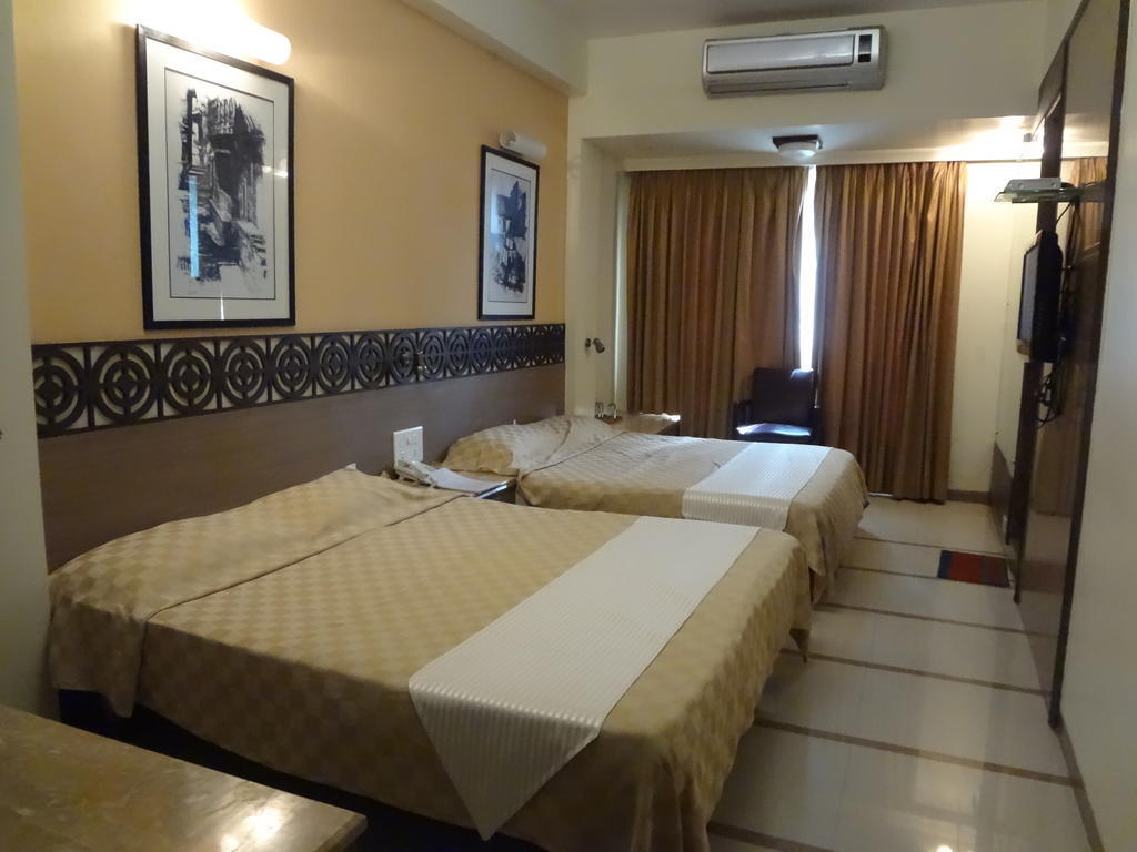 מומביי Hotel Samrat חדר תמונה