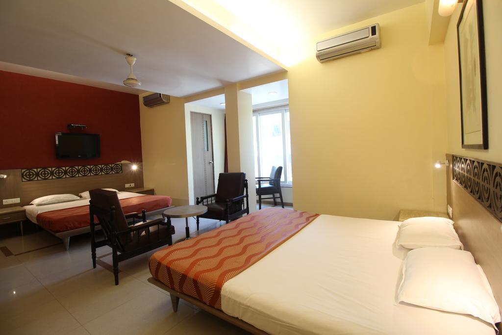 מומביי Hotel Samrat חדר תמונה